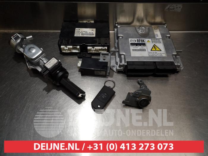 Usagé Ordinateur gestion moteur Mazda 5 (CR19) 2.0 CiDT 16V Normal Power Prix € 125,00 Règlement à la marge proposé par V.Deijne Jap.Auto-onderdelen BV