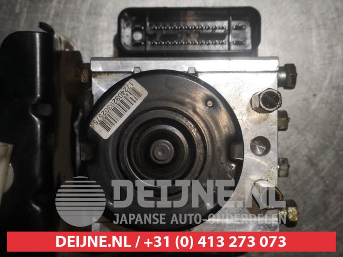 Begagnade ABS-pump Chevrolet Nubira (J200) Pris € 75,00 Marginaltabell erbjuds av V.Deijne Jap.Auto-onderdelen BV