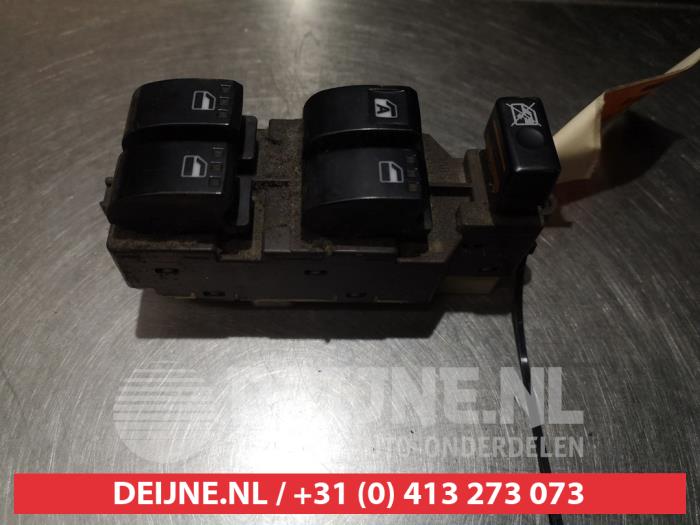 Usados Interruptor combinado de ventanillas Daihatsu Trevis 1.0 12V DVVT Precio € 25,00 Norma de margen ofrecido por V.Deijne Jap.Auto-onderdelen BV