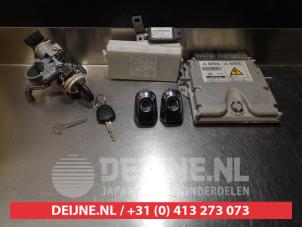 Used Ignition lock + key Mitsubishi L-200 2.5 TDI Price on request offered by V.Deijne Jap.Auto-onderdelen BV
