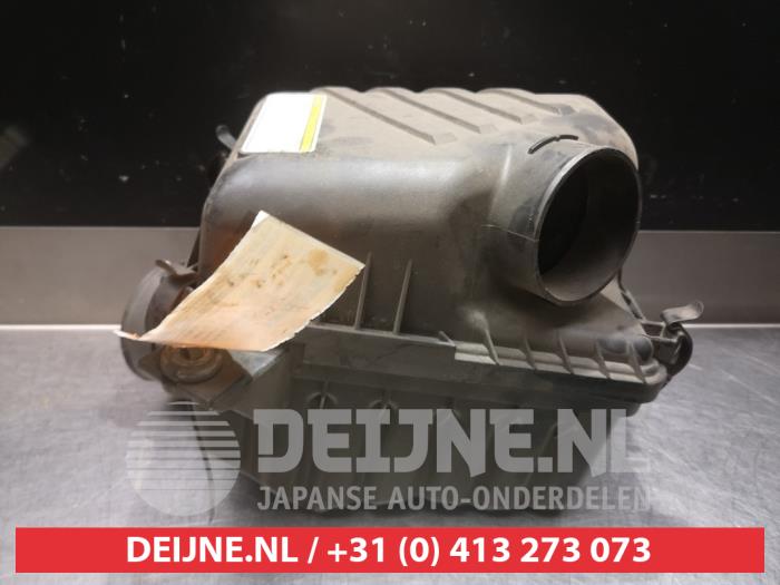 Gebrauchte Luftfiltergehäuse Kia Sportage (JE) 2.7 V6 24V 4x4 Preis € 40,00 Margenregelung angeboten von V.Deijne Jap.Auto-onderdelen BV