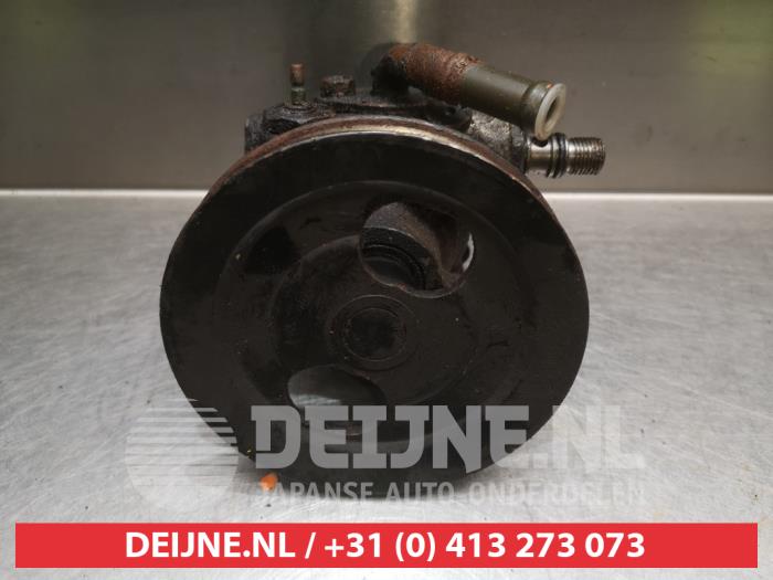 Usagé Pompe de direction Mitsubishi Eclipse (D2) 2.0 16V 4x4 Prix € 25,00 Règlement à la marge proposé par V.Deijne Jap.Auto-onderdelen BV