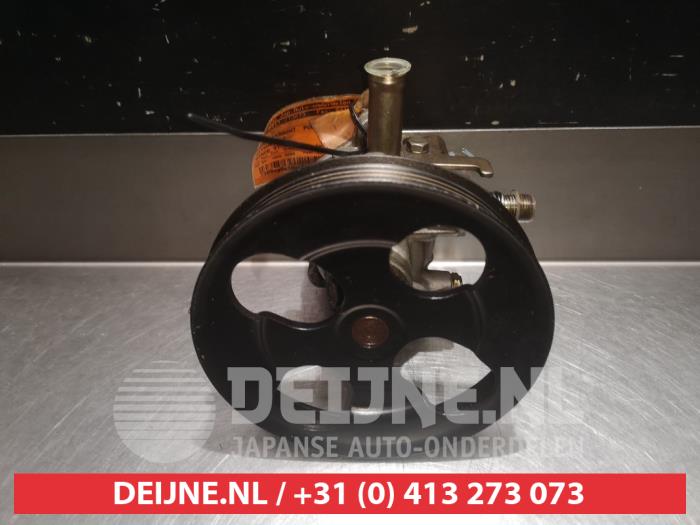 Usagé Pompe de direction Mitsubishi Space Star (DG) 1.8 MPi 16V Prix € 35,00 Règlement à la marge proposé par V.Deijne Jap.Auto-onderdelen BV