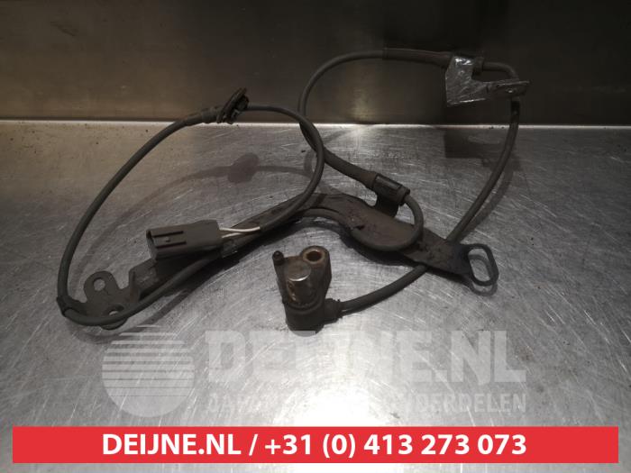 Begagnade ABS-sensor Mazda Premacy 1.8 16V Exclusive HP Pris € 25,00 Marginaltabell erbjuds av V.Deijne Jap.Auto-onderdelen BV