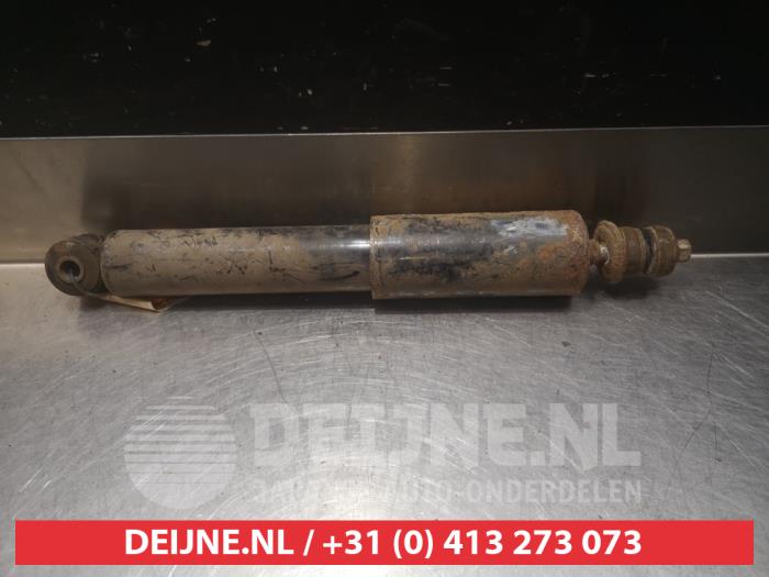 Front shock absorber, right from a Mitsubishi L200 2002