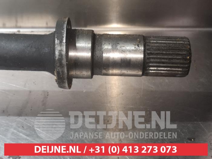 Front drive shaft, right from a Mazda 323 (BA12) 1.7 TD 1996