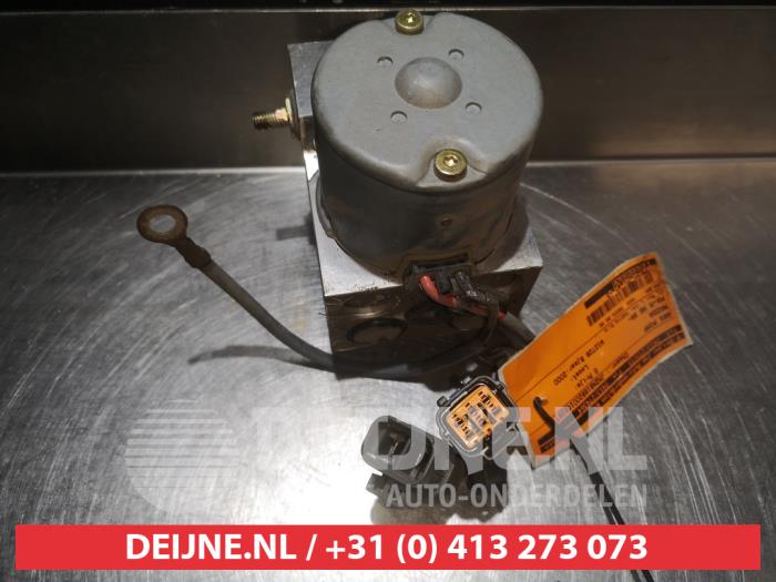 Begagnade ABS-pump Mazda MX-5 (NB18/35/8C) 1.6i 16V Pris € 50,00 Marginaltabell erbjuds av V.Deijne Jap.Auto-onderdelen BV
