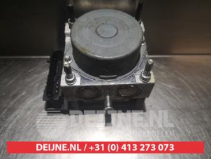 Used ABS pump Mazda MX-5 (NC18/1A) 1.8i 16V Price on request offered by V.Deijne Jap.Auto-onderdelen BV