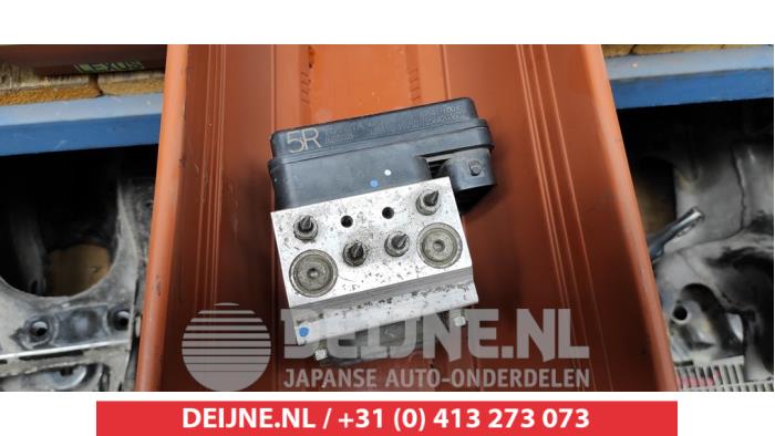 Gebrauchte ABS Pumpe Toyota Land Cruiser (J12) 3.0 D-4D 16V Preis € 250,00 Margenregelung angeboten von V.Deijne Jap.Auto-onderdelen BV