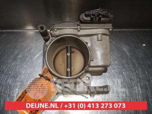 Usados Cuerpo de válvula de mariposa Mazda MX-5 (NC18/1A) 1.8i 16V Precio € 25,00 Norma de margen ofrecido por V.Deijne Jap.Auto-onderdelen BV