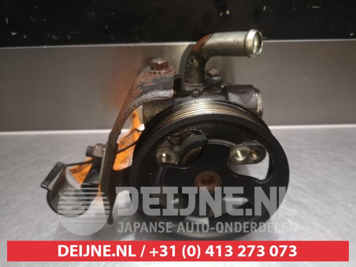 Usagé Pompe de direction Mitsubishi Grandis (NA) 2.0 DI-D 16V Prix € 40,00 Règlement à la marge proposé par V.Deijne Jap.Auto-onderdelen BV