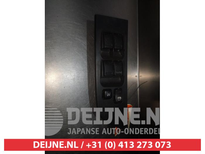 Usados Interruptor combinado de ventanillas Nissan Terrano II (R20/TR50) 3.0 Di 16V Van Precio € 25,00 Norma de margen ofrecido por V.Deijne Jap.Auto-onderdelen BV
