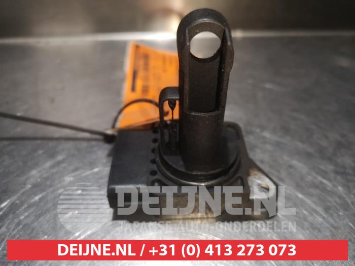 Begagnade Luftflödesmätare Toyota Avensis Wagon (T25/B1E) 2.0 16V D-4D-F Pris € 25,00 Marginaltabell erbjuds av V.Deijne Jap.Auto-onderdelen BV