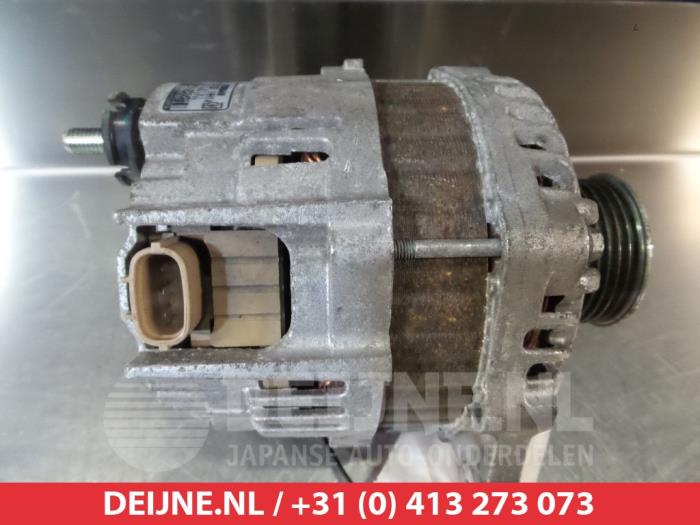 Usagé Dynamo Nissan Micra (K13) 1.2 12V Prix € 40,00 Règlement à la marge proposé par V.Deijne Jap.Auto-onderdelen BV
