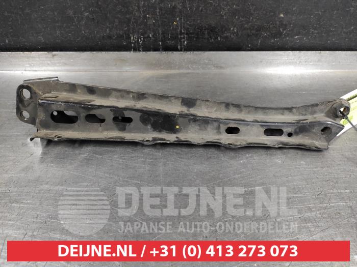 Usados Subchasis Toyota Avensis (T27) 2.0 16V D-4D-F Precio € 33,33 Norma de margen ofrecido por V.Deijne Jap.Auto-onderdelen BV
