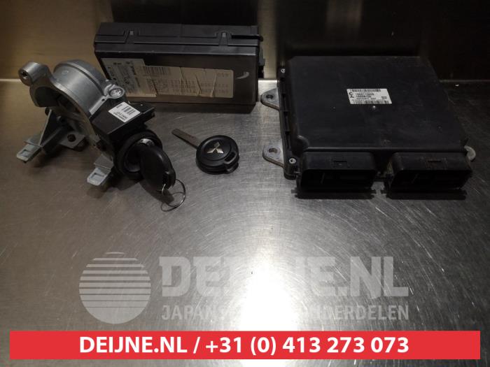 Usagé Ordinateur gestion moteur Mitsubishi Colt (Z2/Z3) 1.3 16V Prix € 125,00 Règlement à la marge proposé par V.Deijne Jap.Auto-onderdelen BV