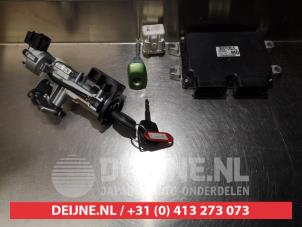 Gebrauchte Zündschloss + Schlüssel Suzuki Splash 1.0 12V Preis auf Anfrage angeboten von V.Deijne Jap.Auto-onderdelen BV