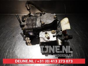 Used Mechanical fuel pump Mitsubishi Space Star (DG) 1.8 16V GDI Price on request offered by V.Deijne Jap.Auto-onderdelen BV