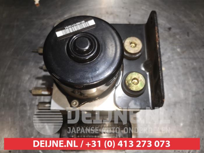 Pompa ABS z SsangYong Kyron 2.0 M 200 Xdi 16V 4x4 2006