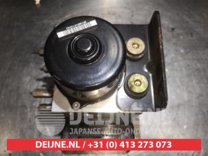 Pompa ABS z SsangYong Kyron 2.0 M 200 Xdi 16V 4x4 2006