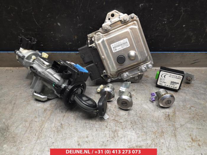 Used Engine management computer Suzuki Alto 1.0 12V Price on request offered by V.Deijne Jap.Auto-onderdelen BV