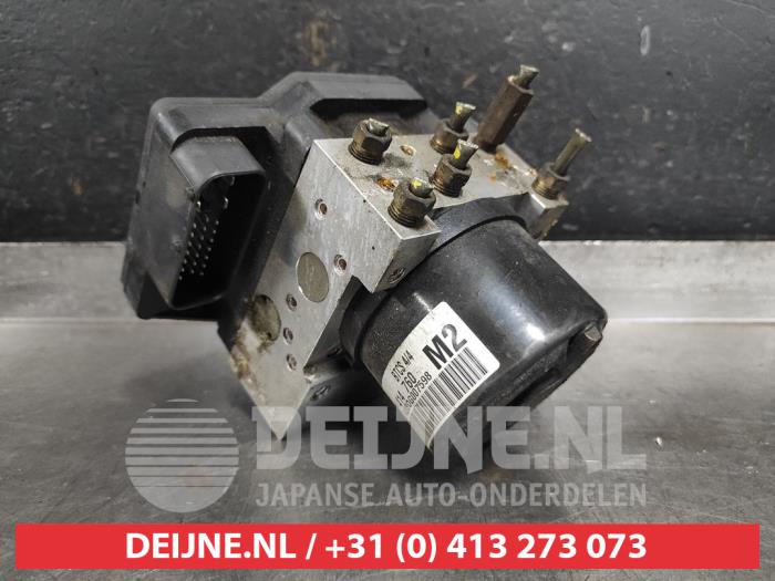 Begagnade ABS-pump Chevrolet Evanda 2.0 16V Pris € 25,00 Marginaltabell erbjuds av V.Deijne Jap.Auto-onderdelen BV