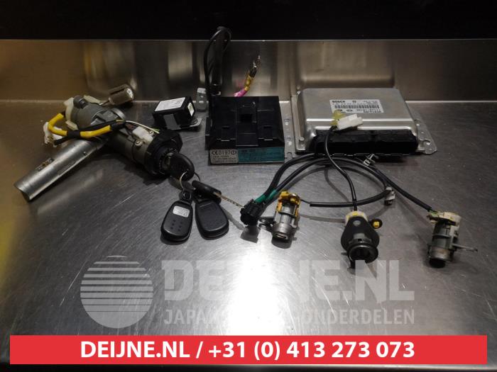 Usagé Ordinateur gestion moteur Hyundai Trajet 2.0 CRDi 16V Prix € 100,00 Règlement à la marge proposé par V.Deijne Jap.Auto-onderdelen BV