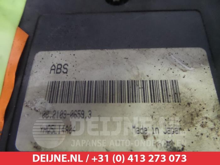 Pompa ABS z SsangYong Kyron 2.0 M 200 Xdi 16V 4x2 2006