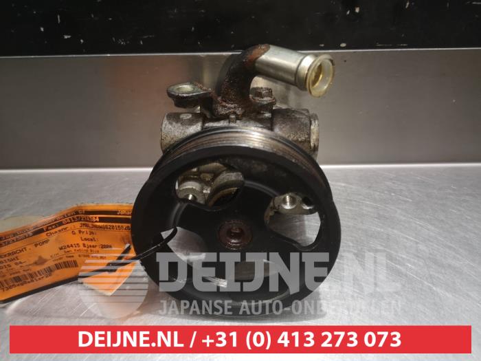 Usagé Pompe de direction Mitsubishi Grandis (NA) 2.0 DI-D 16V Prix € 25,00 Règlement à la marge proposé par V.Deijne Jap.Auto-onderdelen BV