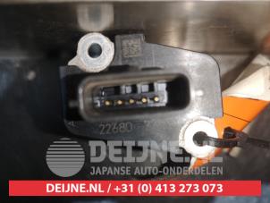 Luftmengenmesser van een Nissan Navara (D23) 2.5 dCi 16V 4x4 2006
