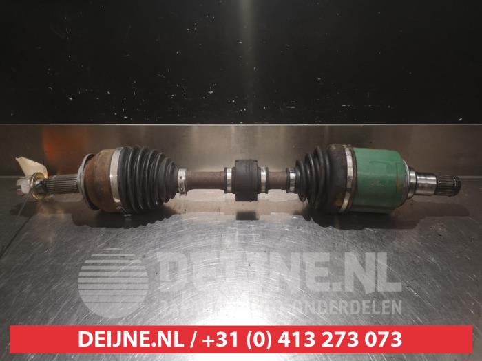 Gebrauchte Antriebswelle links vorne Mitsubishi Grandis (NA) 2.0 DI-D 16V Preis € 60,00 Margenregelung angeboten von V.Deijne Jap.Auto-onderdelen BV