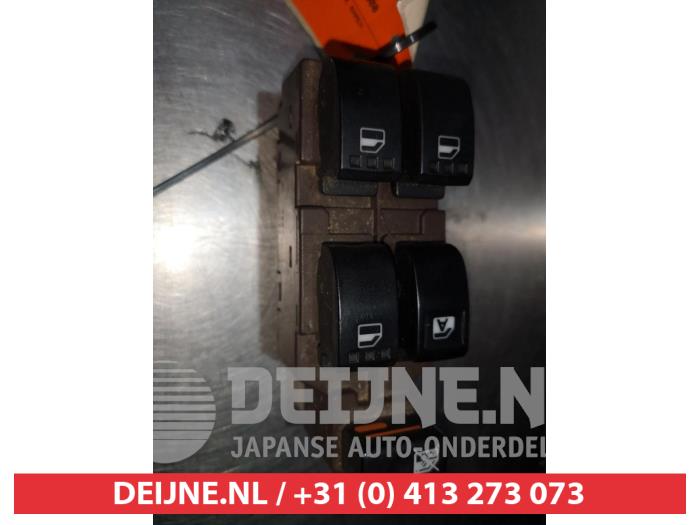 Usados Interruptor combinado de ventanillas Daihatsu Materia 1.3 16V Precio € 35,00 Norma de margen ofrecido por V.Deijne Jap.Auto-onderdelen BV