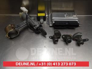 Used Set of cylinder locks (complete) Hyundai Getz 1.6i 16V Price on request offered by V.Deijne Jap.Auto-onderdelen BV