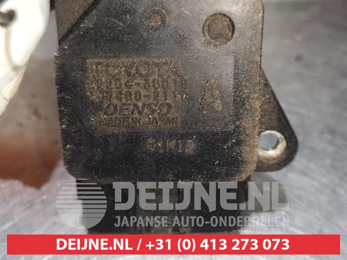 Luftmengenmesser van een Toyota Land Cruiser (J12) 3.0 D-4D 16V 2006