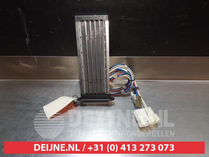 Używane Element grzewczy Toyota Auris (E15) 1.4 D-4D-F 16V Cena € 25,00 Procedura marży oferowane przez V.Deijne Jap.Auto-onderdelen BV