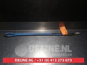 Used Parking brake cable Nissan Primastar 2.0 dCi 120 Price on request offered by V.Deijne Jap.Auto-onderdelen BV