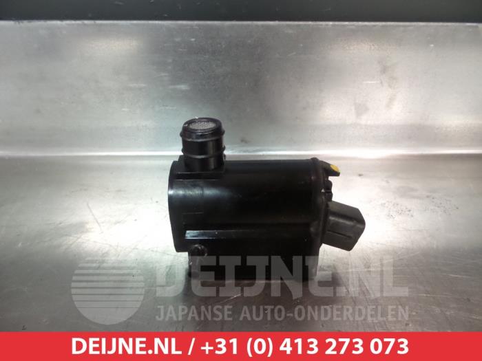 Hyundai Accent or Getz and Kia Rio Windscreen Washer Pump 985101C100