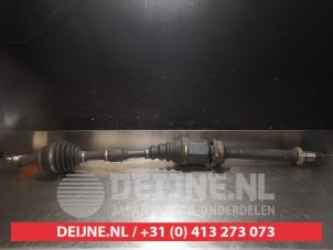 Used Front drive shaft, right Toyota Avensis Verso (M20) Price € 50,00 Margin scheme offered by V.Deijne Jap.Auto-onderdelen BV