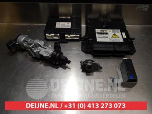 Used Ignition lock + key Mazda 5 (CR19) 2.0 CiDT 16V High Power Price € 50,00 Margin scheme offered by V.Deijne Jap.Auto-onderdelen BV