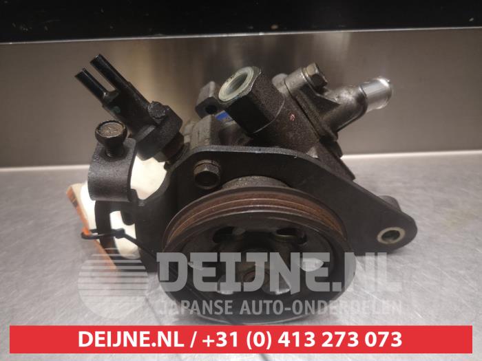 Usagé Pompe de direction Daihatsu Gran Move 1.6 16V Prix € 25,00 Règlement à la marge proposé par V.Deijne Jap.Auto-onderdelen BV