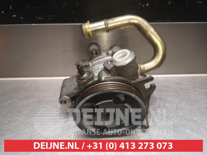 Begagnade Servostyrningspump Daihatsu YRV (M2) 1.0 12V DVVT STi Pris € 25,00 Marginaltabell erbjuds av V.Deijne Jap.Auto-onderdelen BV