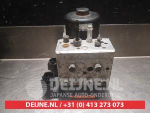 ABS-pump från en Lexus IS (E1) 200 2.0 24V 2000