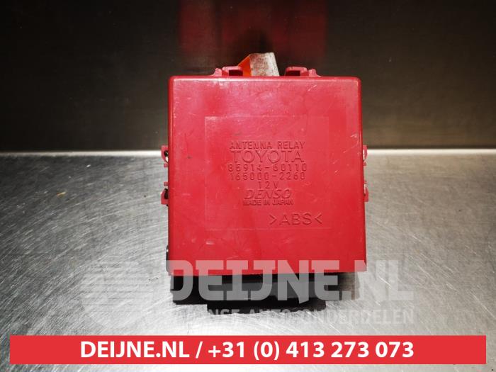 Begagnade Relä Toyota Land Cruiser 90 (J9) 3.0 D-4D 90 16V Pris € 25,00 Marginaltabell erbjuds av V.Deijne Jap.Auto-onderdelen BV
