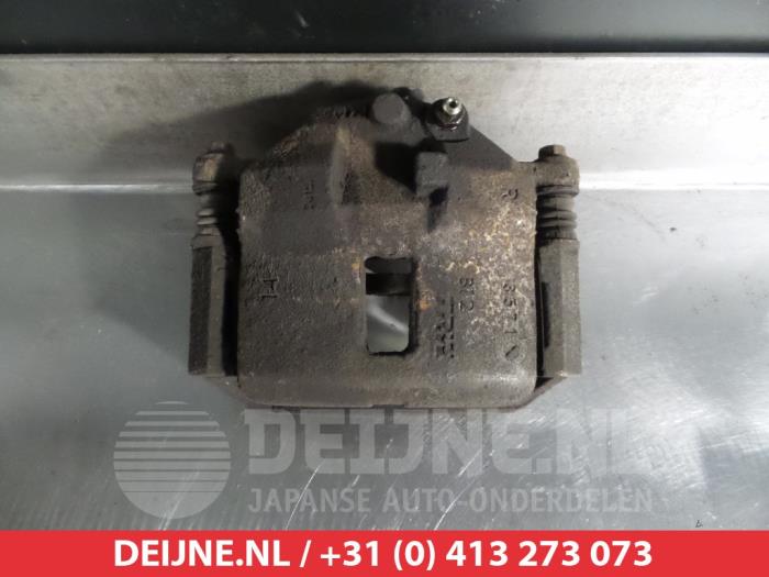 Begagnade Främre bromsok, höger Honda Civic (EP/EU) 1.7 CTDi 16V Pris € 25,00 Marginaltabell erbjuds av V.Deijne Jap.Auto-onderdelen BV