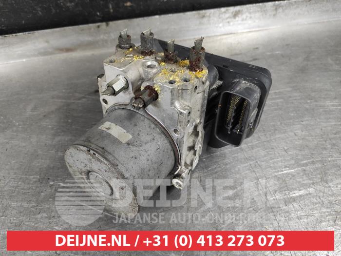 Usagé Pompe ABS Mazda 6 Sport (GH14/GHA4) 2.0 CiDT 16V Prix € 60,00 Règlement à la marge proposé par V.Deijne Jap.Auto-onderdelen BV