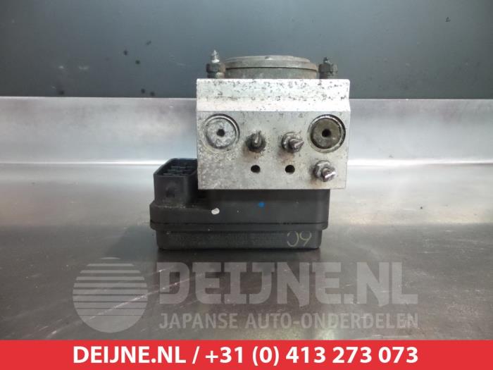 Gebrauchte ABS Pumpe Toyota Hilux IV 3.0 D4-D 16V 4x4 Preis € 75,00 Margenregelung angeboten von V.Deijne Jap.Auto-onderdelen BV