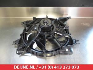 Usagé Boîtier ventilateur Toyota Corolla Prix € 30,25 Prix TTC proposé par V.Deijne Jap.Auto-onderdelen BV