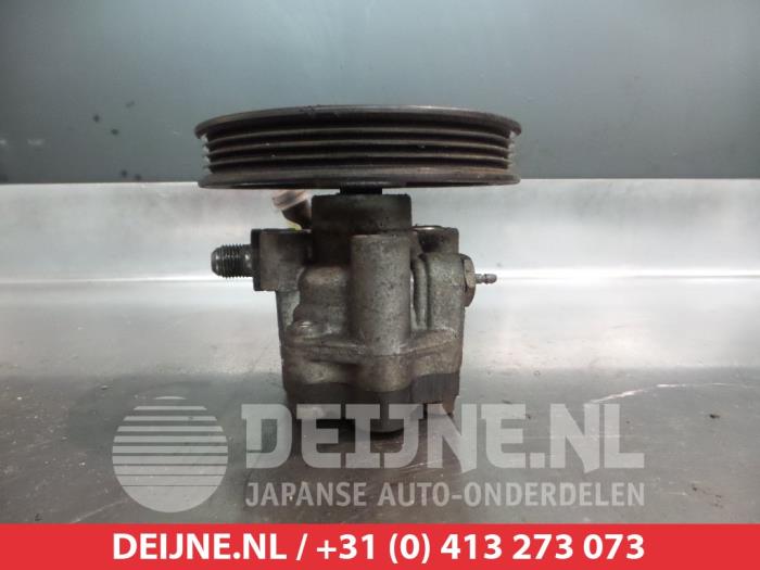Usagé Pompe de direction Suzuki Baleno (GC/GD) 1.6 16V Prix € 30,00 Règlement à la marge proposé par V.Deijne Jap.Auto-onderdelen BV
