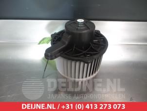 Used Heating and ventilation fan motor Hyundai Santa Fe II (CM) 2.2 CRDi 16V 4x2 Price € 75,00 Margin scheme offered by V.Deijne Jap.Auto-onderdelen BV