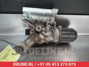 Used Front wiper motor Nissan Navara (D40) 2.5 dCi 16V 4x4 Price on request offered by V.Deijne Jap.Auto-onderdelen BV